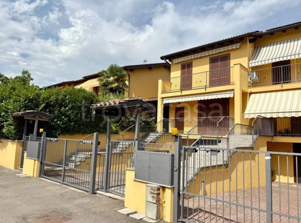 casa indipendente in vendita a Retorbido