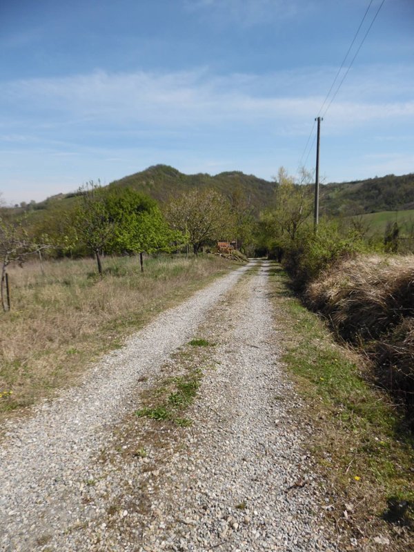 casale in vendita a Retorbido in zona Murisasco
