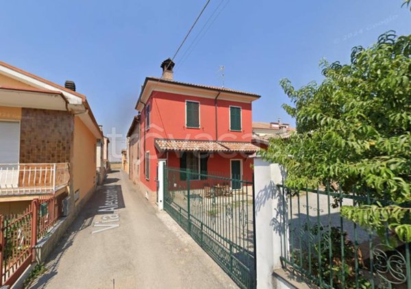 casa indipendente in vendita a Retorbido