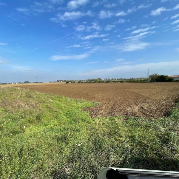 terreno edificabile in vendita a Retorbido