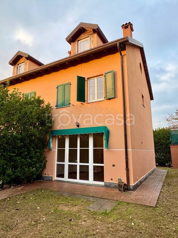 casa indipendente in vendita a Retorbido