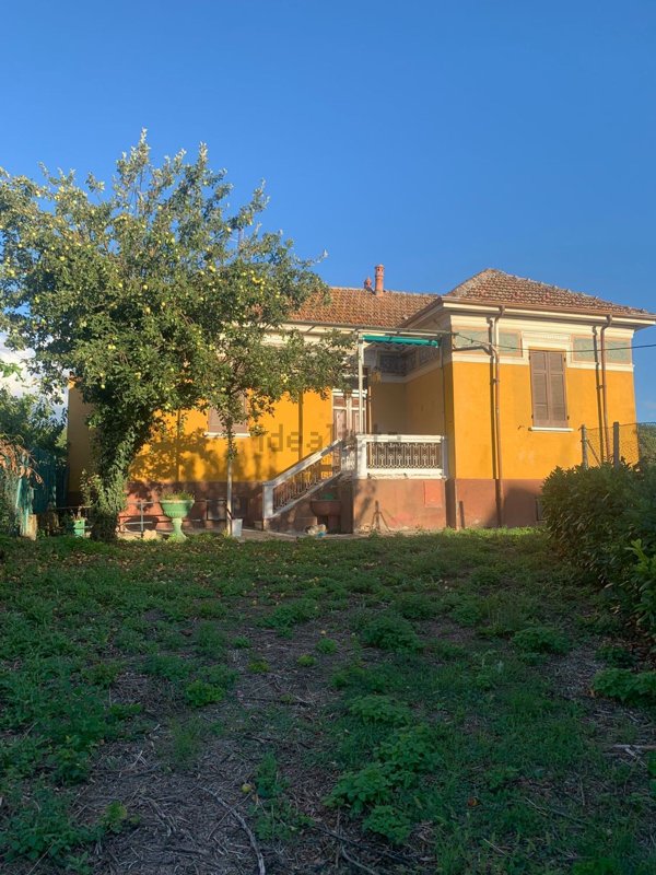 casa indipendente in vendita a Retorbido