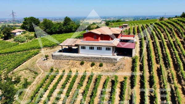 casa indipendente in vendita a Retorbido