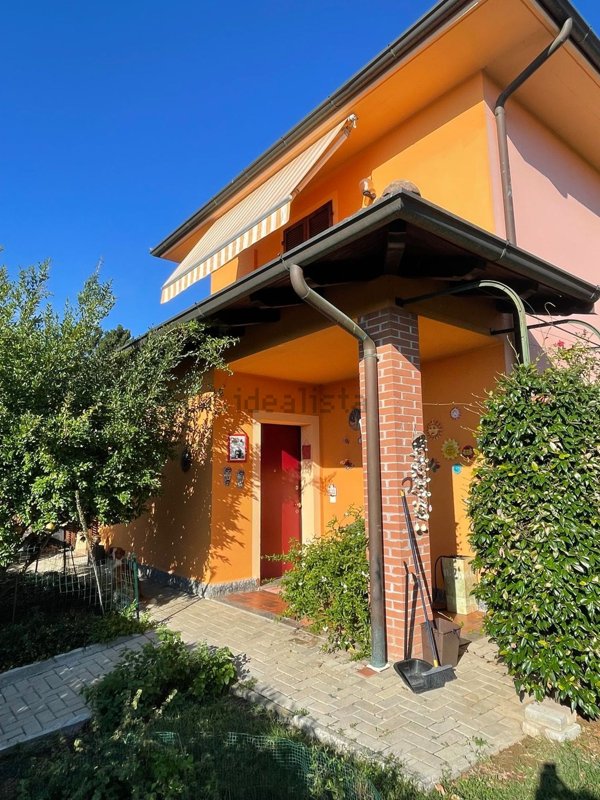 casa indipendente in vendita a Retorbido