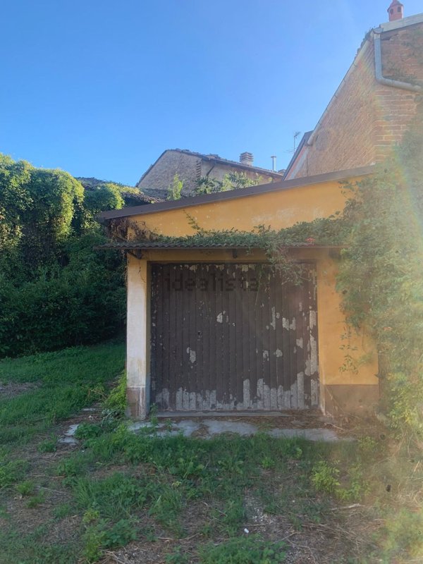 casa indipendente in vendita a Retorbido in zona Garlassolo di Sopra