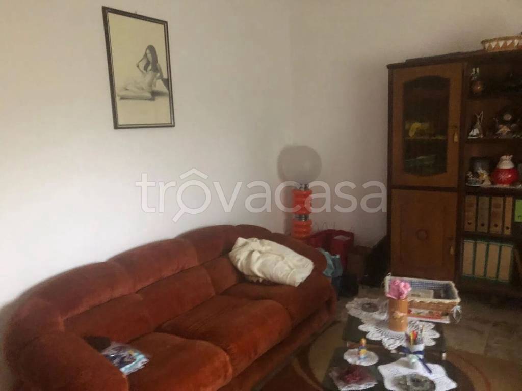 casa indipendente in vendita a Retorbido in zona Garlassolo di Sopra