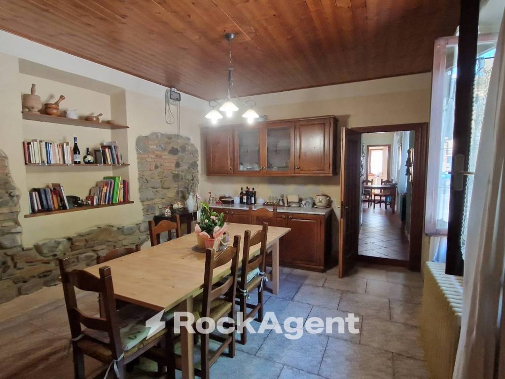 casa indipendente in vendita a Rivanazzano Terme in zona Nazzano