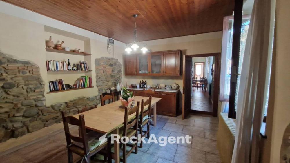 casa indipendente in vendita a Rivanazzano Terme in zona Nazzano