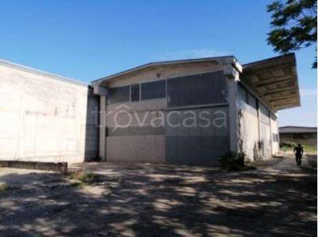 locale commerciale in vendita a Rivanazzano Terme