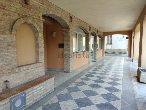 negozio in vendita a Rivanazzano Terme in zona Nazzano