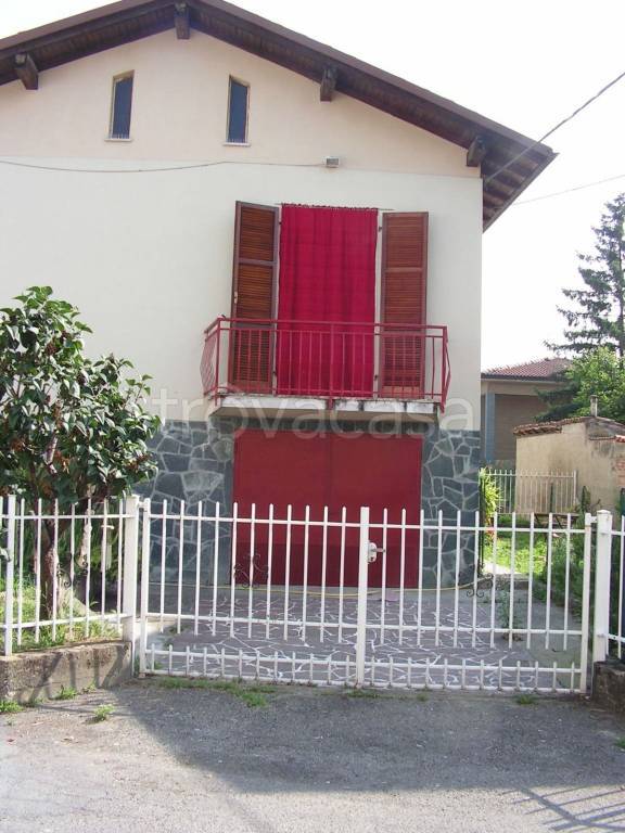 casa indipendente in vendita a Rivanazzano Terme
