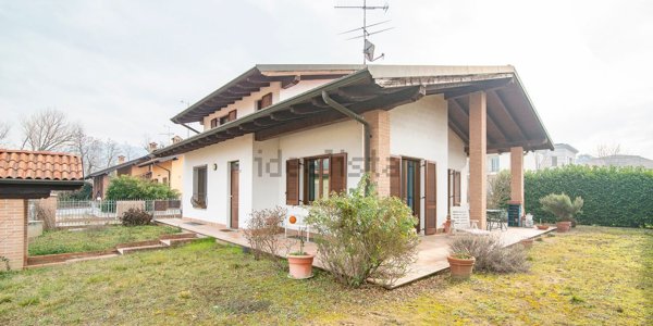 casa indipendente in vendita a Rivanazzano Terme in zona Nazzano