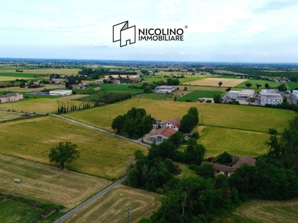 casa indipendente in vendita a Rivanazzano Terme