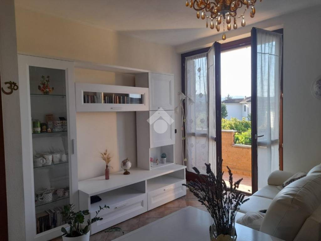 appartamento in vendita a Rivanazzano Terme in zona Nazzano