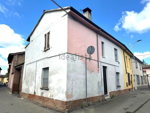 casa indipendente in vendita a Rivanazzano Terme in zona Nazzano