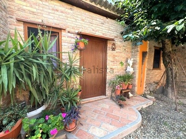 appartamento in vendita a Rivanazzano Terme in zona Nazzano