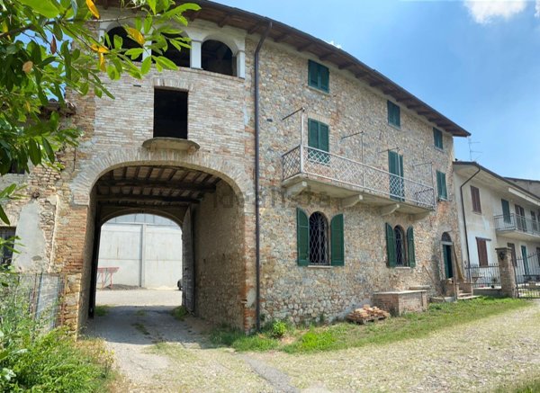 casa indipendente in vendita a Rivanazzano Terme in zona Nazzano