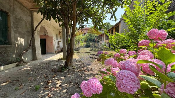 appartamento in vendita a Rivanazzano Terme in zona Nazzano