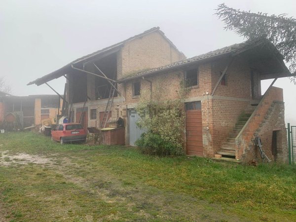 casale in vendita a Rivanazzano Terme in zona Nazzano
