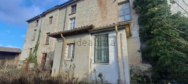 casale in vendita a Rivanazzano Terme in zona Nazzano