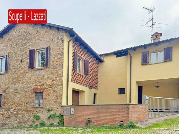 casa indipendente in vendita a Rivanazzano Terme in zona Nazzano