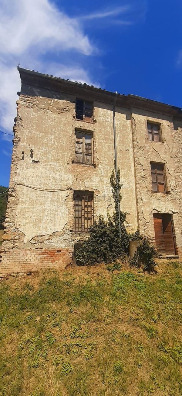 quadrivano in vendita a Rivanazzano Terme in zona Nazzano