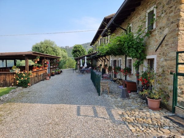 casale in vendita a Rivanazzano Terme in zona Nazzano
