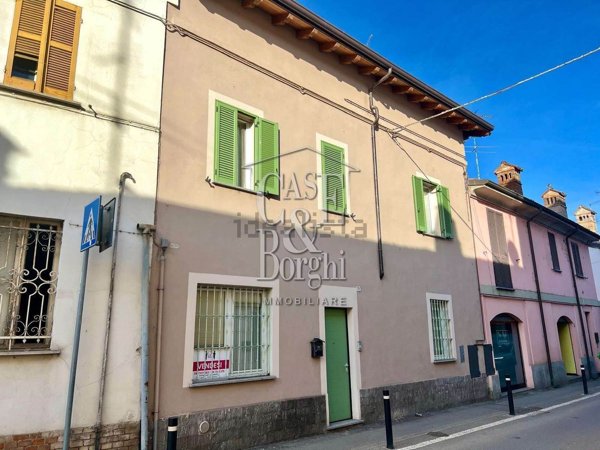 casa indipendente in vendita a Rivanazzano Terme in zona Nazzano