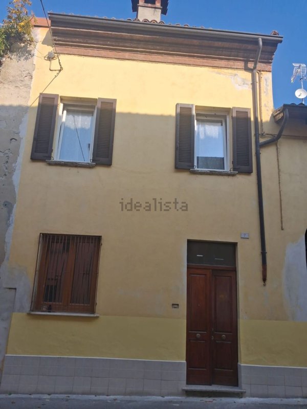 casa semindipendente in vendita a Rivanazzano Terme in zona Nazzano