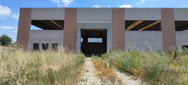 capannone in vendita a Rivanazzano Terme in zona Nazzano