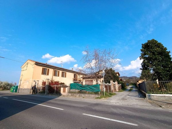casa indipendente in vendita a Rivanazzano Terme
