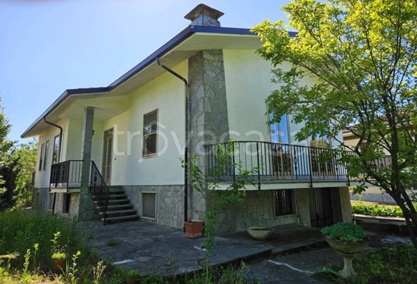 casa indipendente in vendita a Rivanazzano Terme