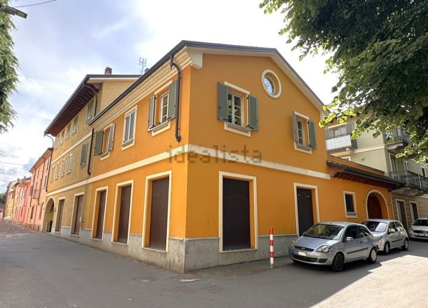 locale commerciale in vendita a Rivanazzano Terme in zona Nazzano