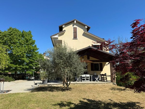 casa indipendente in vendita a Rivanazzano Terme in zona Nazzano
