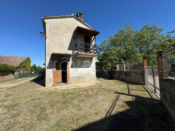 casa indipendente in vendita a Rivanazzano Terme