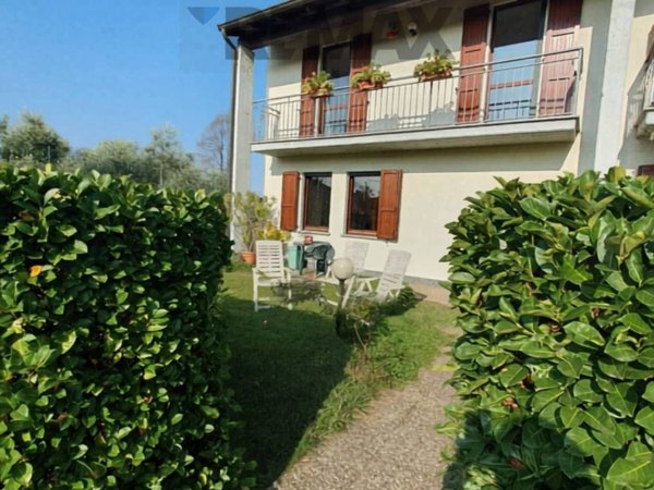 casa indipendente in vendita a Rivanazzano Terme in zona Nazzano