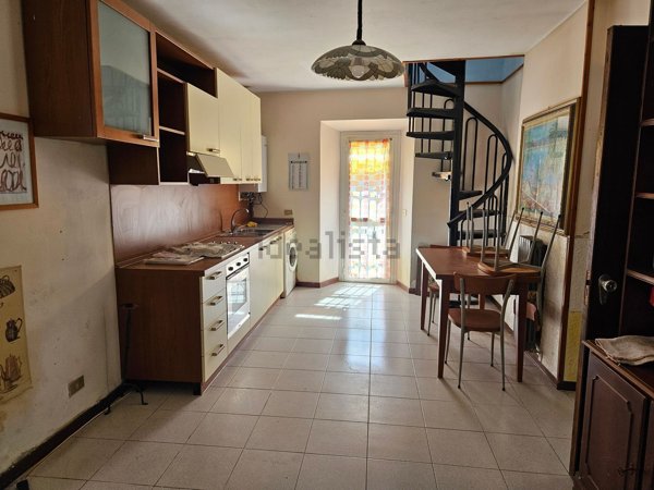 casa indipendente in vendita a Rivanazzano Terme in zona Nazzano