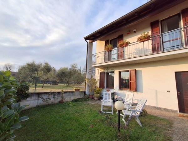 casa indipendente in vendita a Rivanazzano Terme