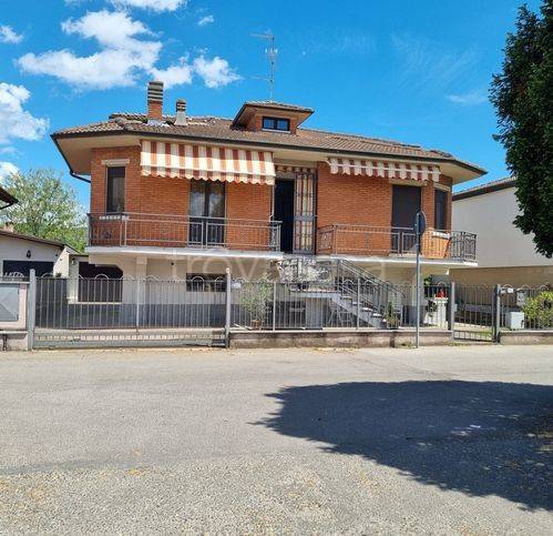 casa indipendente in vendita a Rivanazzano Terme