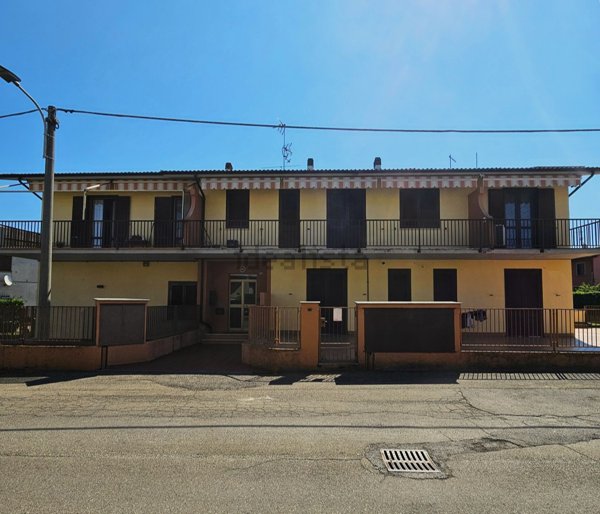 appartamento in vendita a Rivanazzano Terme in zona Nazzano