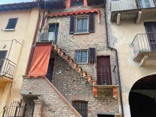 casa indipendente in vendita a Rivanazzano Terme in zona Nazzano