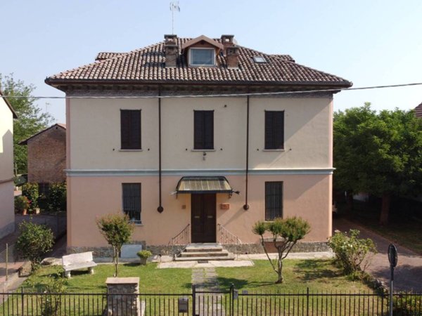 casa indipendente in vendita a Rivanazzano Terme in zona Nazzano