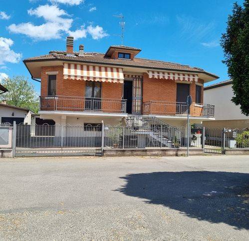 casa indipendente in vendita a Rivanazzano Terme in zona Nazzano