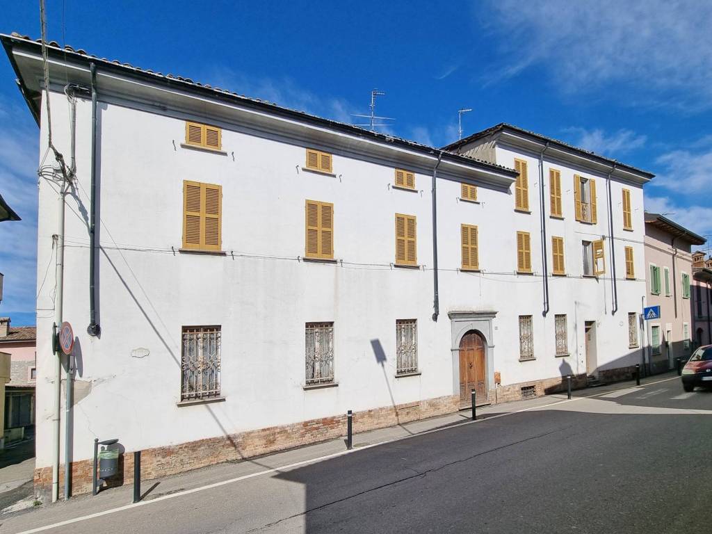 intera palazzina in vendita a Rivanazzano Terme in zona Nazzano