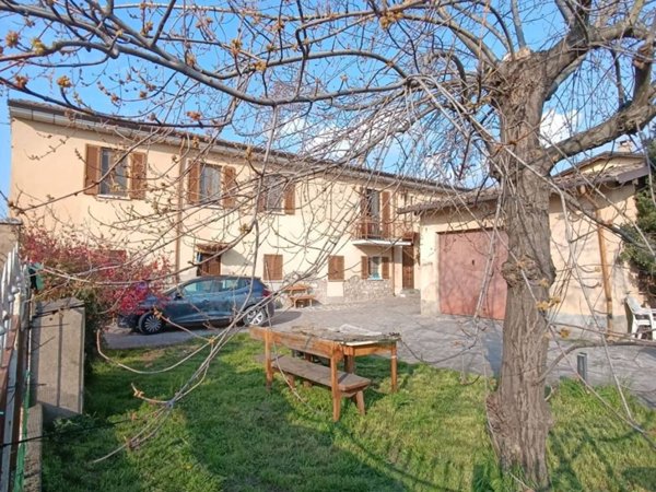 appartamento in vendita a Rivanazzano Terme in zona Nazzano