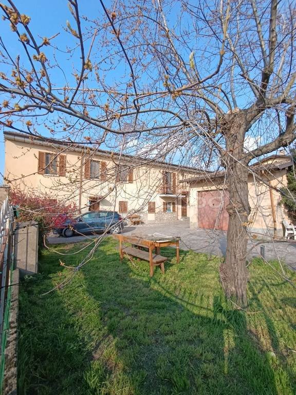 appartamento in vendita a Rivanazzano Terme in zona Nazzano