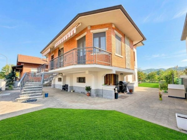 casa indipendente in vendita a Rivanazzano Terme in zona Nazzano