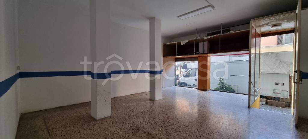 ufficio in vendita a Robbio
