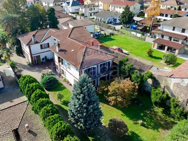 casa indipendente in vendita a Robbio