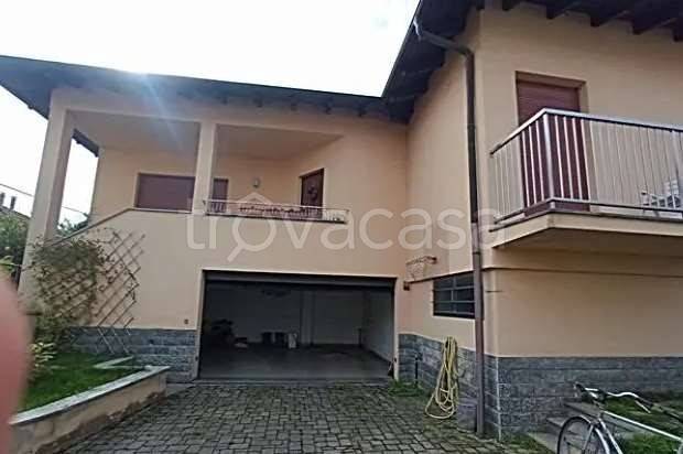 casa indipendente in vendita a Robbio